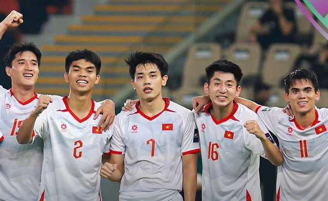 Mã QR và biểu tượng tải xuống